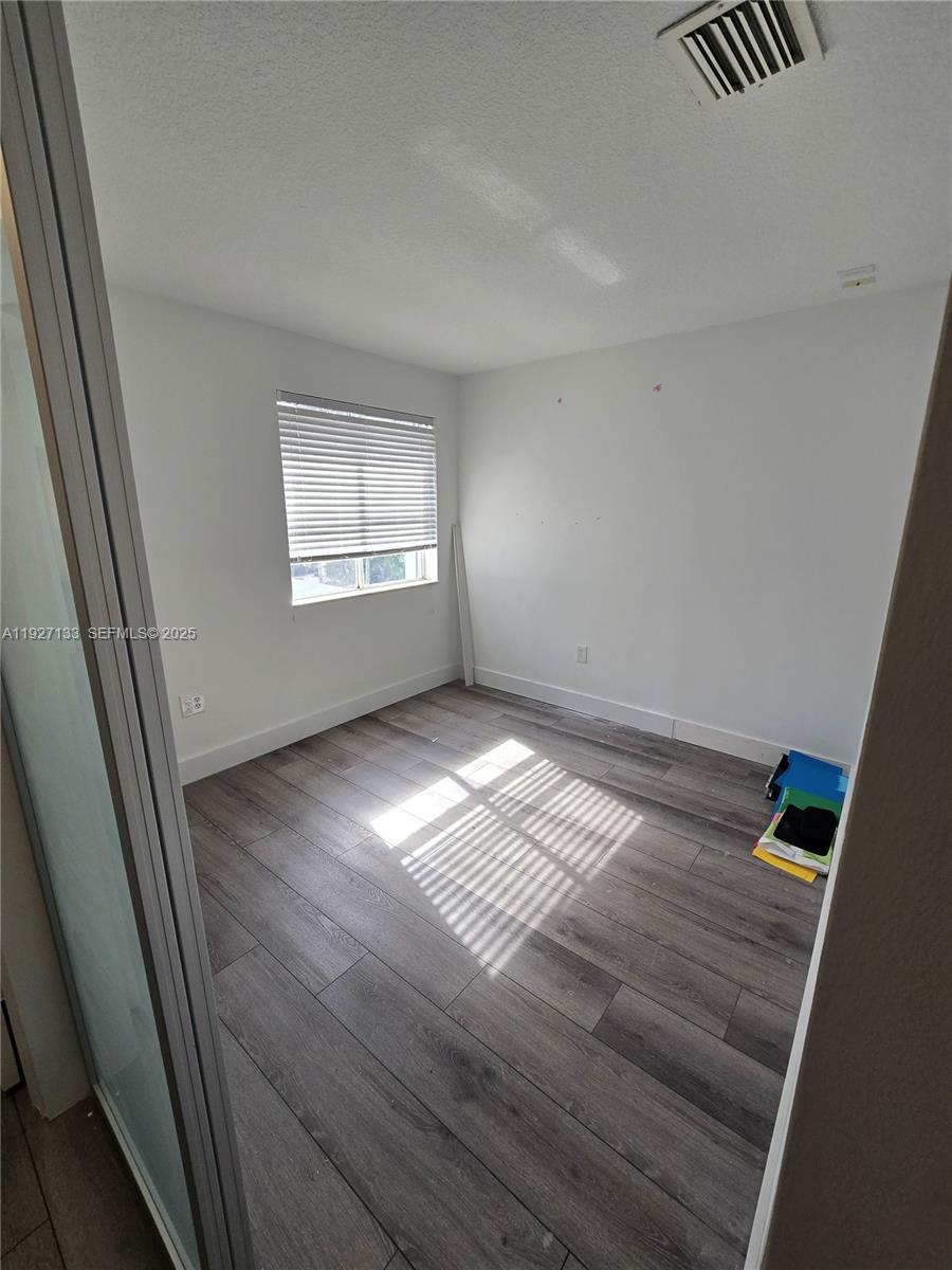 WEST LAKE VILLAGE PLAT - Residential Lease