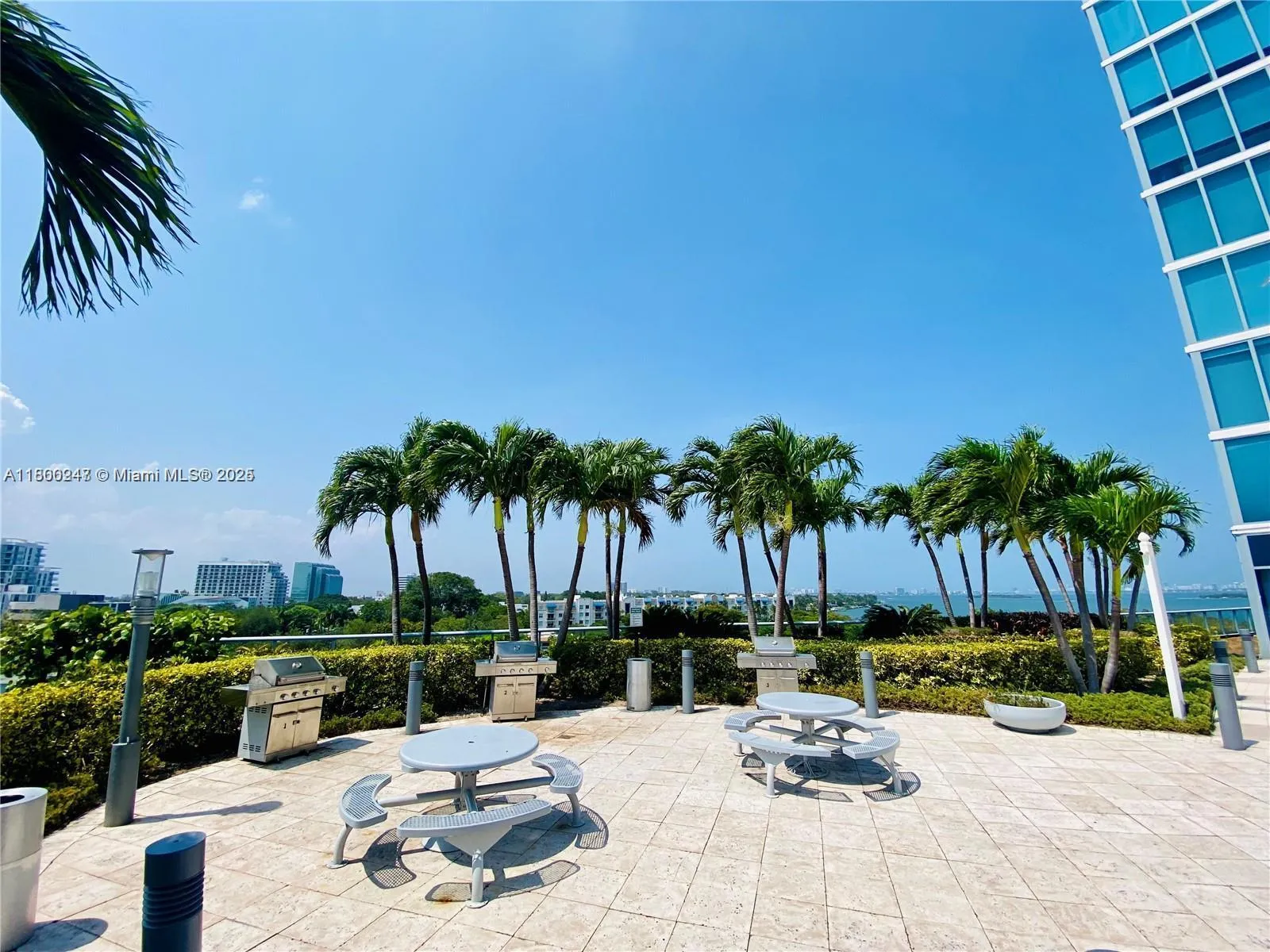 Miami, Florida 33137, United States, 2 Bedrooms Bedrooms, ,2 BathroomsBathrooms,Residential,Active,126682