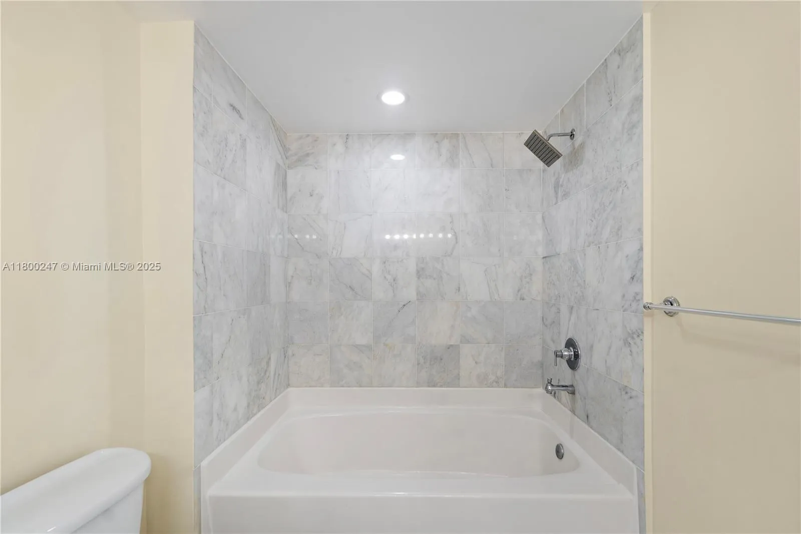 Miami, Florida 33137, United States, 2 Bedrooms Bedrooms, ,2 BathroomsBathrooms,Residential,Active,126682