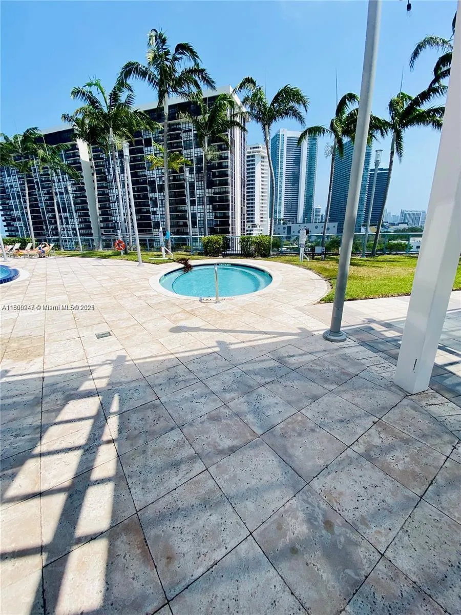 Miami, Florida 33137, United States, 2 Bedrooms Bedrooms, ,2 BathroomsBathrooms,Residential,Active,126682