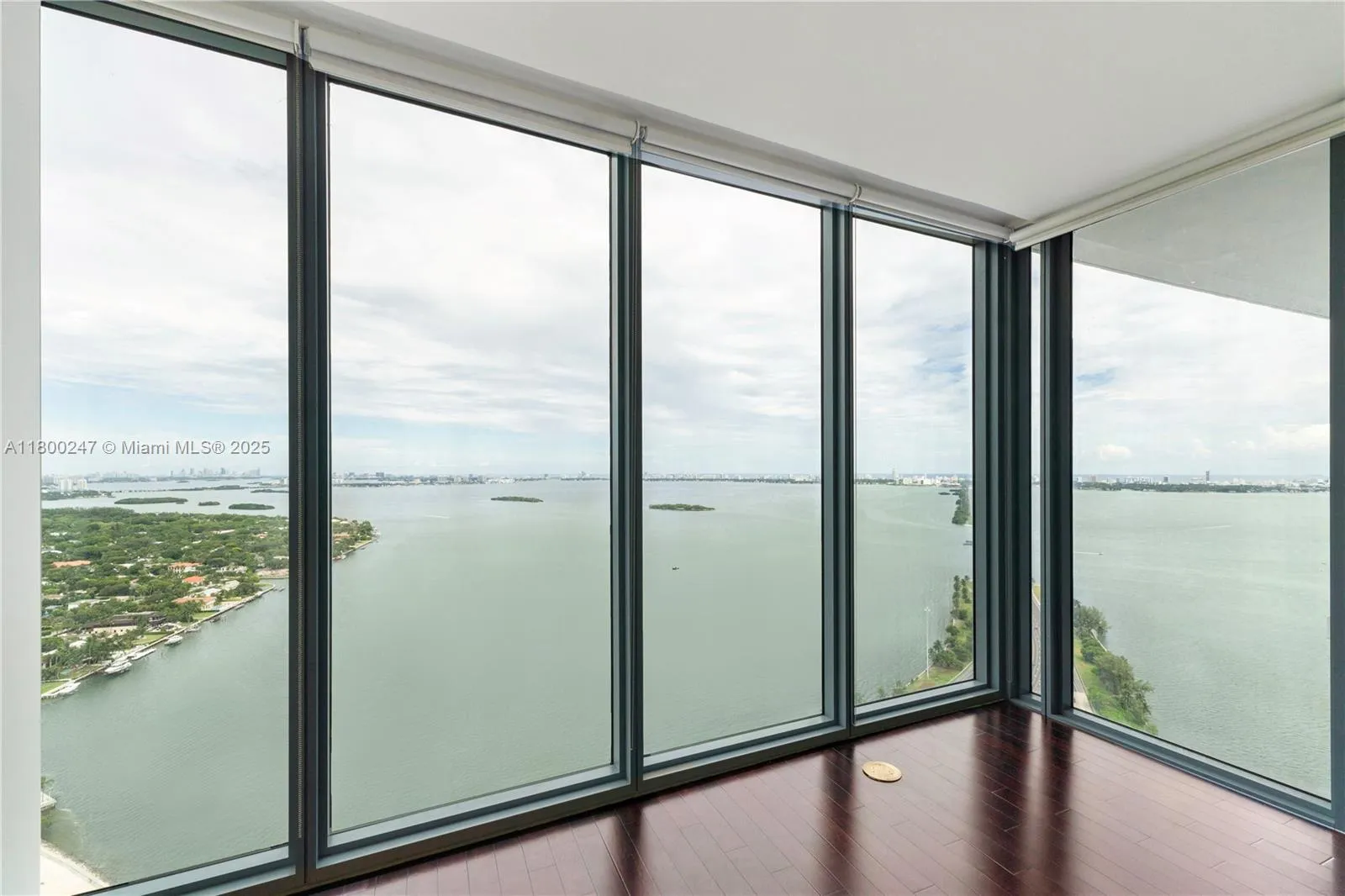 Miami, Florida 33137, United States, 2 Bedrooms Bedrooms, ,2 BathroomsBathrooms,Residential,Active,126682