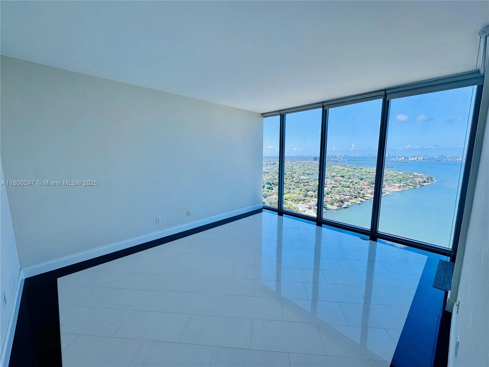 Miami, Florida 33137, United States, 2 Bedrooms Bedrooms, ,2 BathroomsBathrooms,Residential,Active,126682