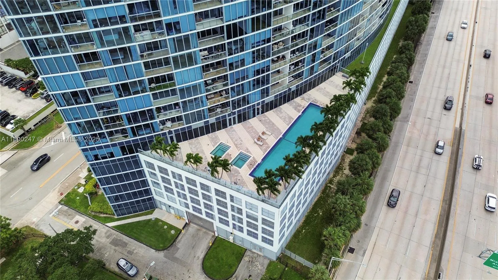 Miami, Florida 33137, United States, 2 Bedrooms Bedrooms, ,2 BathroomsBathrooms,Residential,Active,126682