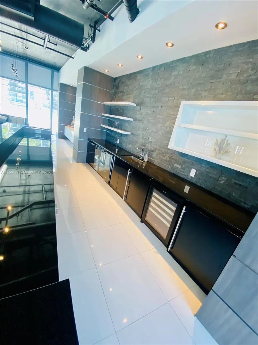 Miami, Florida 33137, United States, 2 Bedrooms Bedrooms, ,2 BathroomsBathrooms,Residential,Active,126682