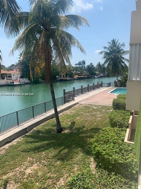 Rental Property at 4011 N Meridian Ave 29, Miami Beach, Miami-Dade County, Florida - Bedrooms: 1 
Bathrooms: 1  - $2,255 MO.
