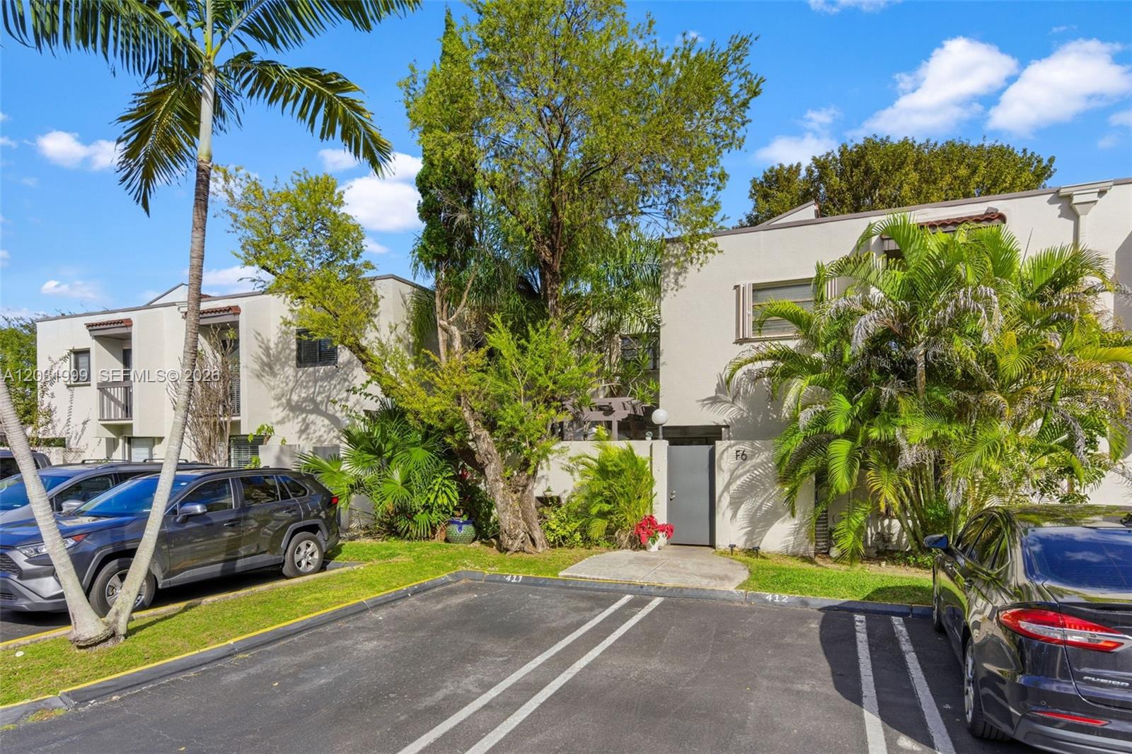 4726 SW 67th Ave F6