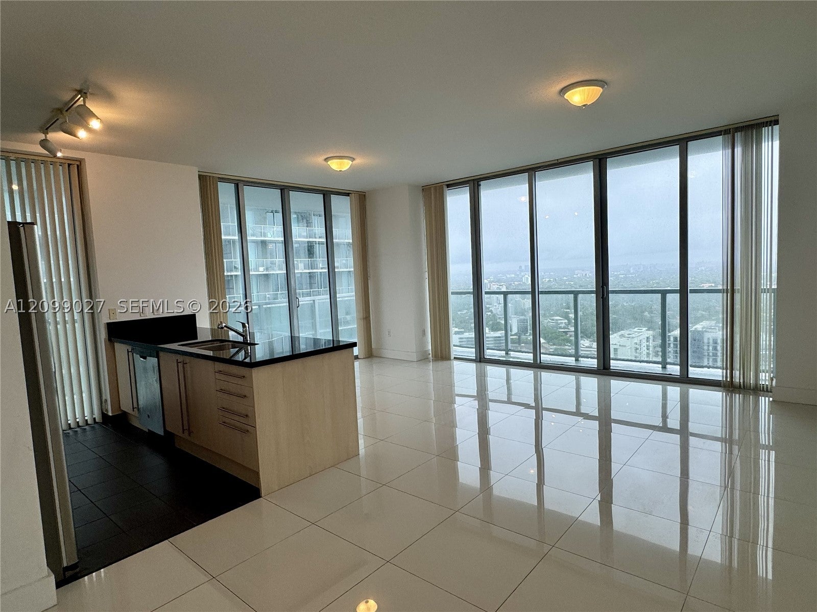 1111 SW 1st Ave 3714