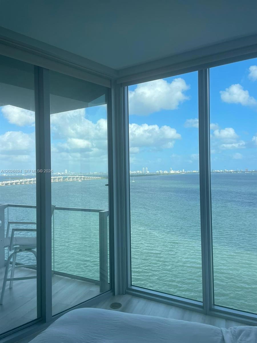 BISCAYNE BEACH - Residential