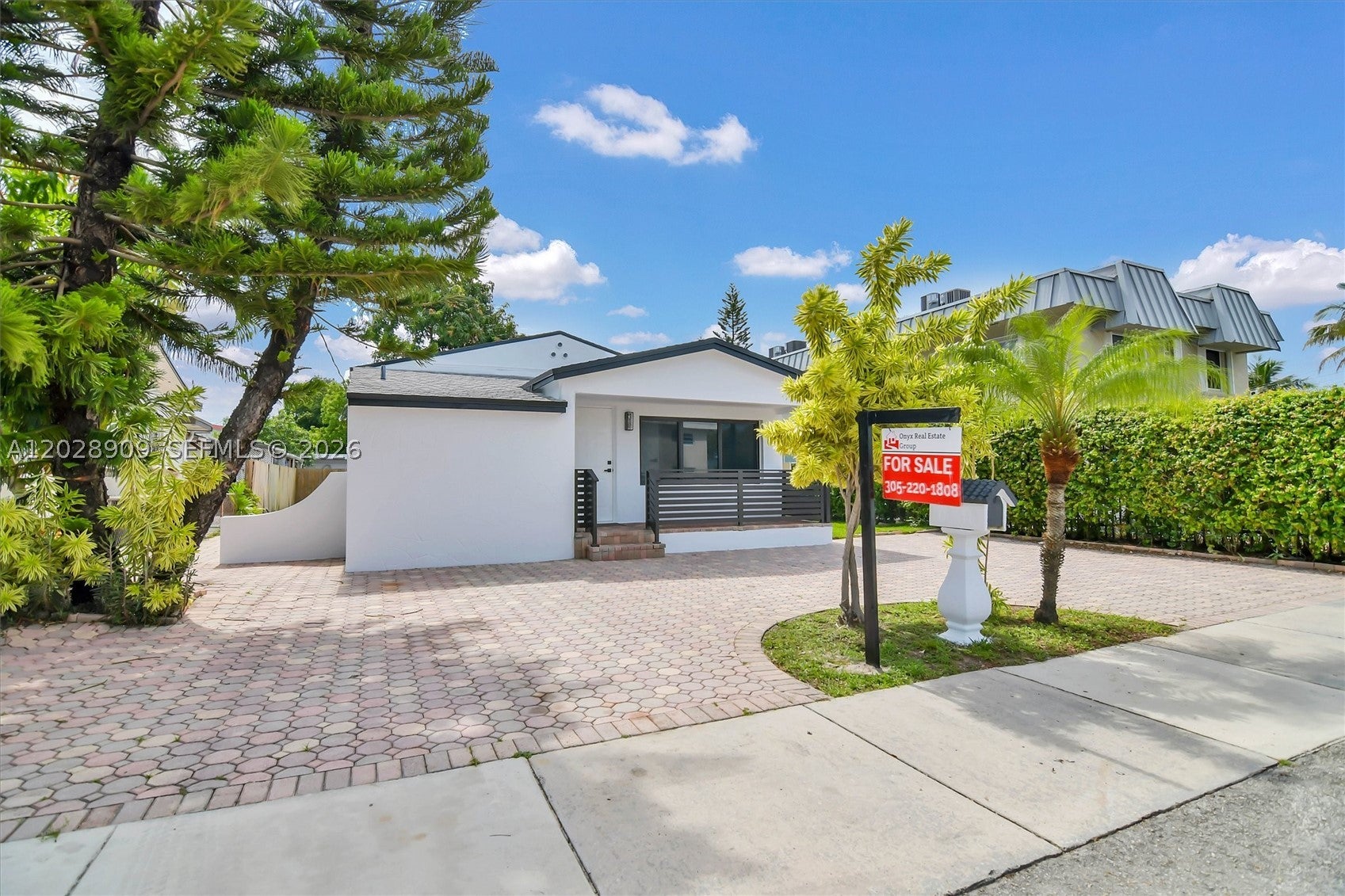 85 SW 30th Ave