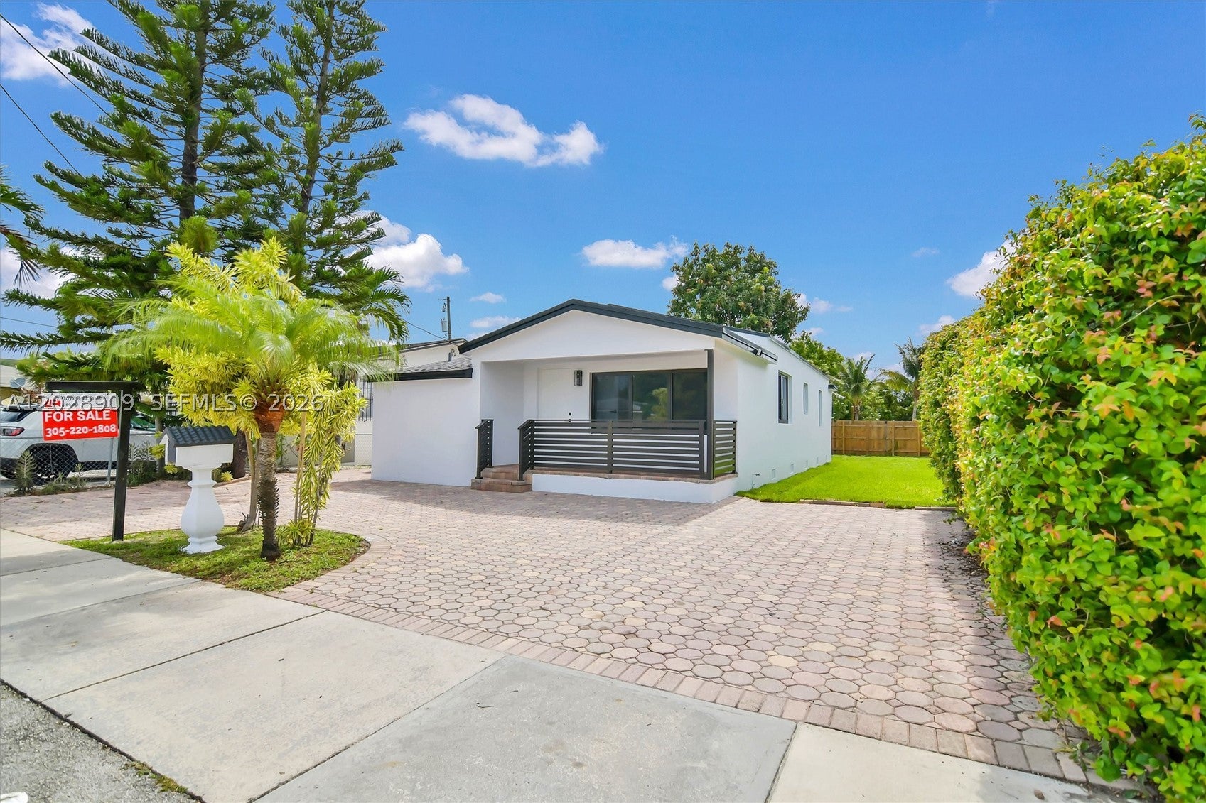 85 SW 30th Ave