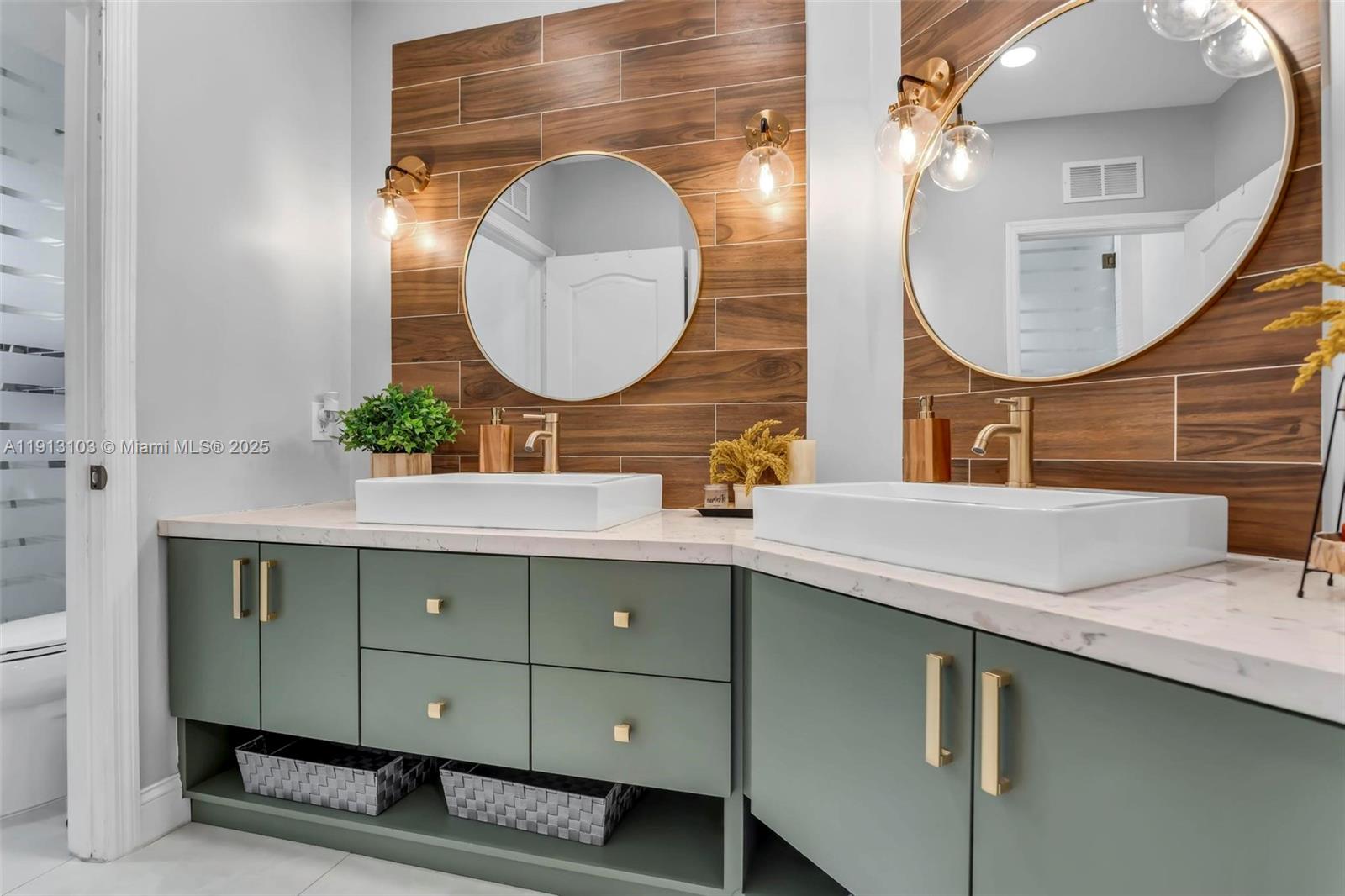 POD 2 AT MONARCH LAKES - Residential