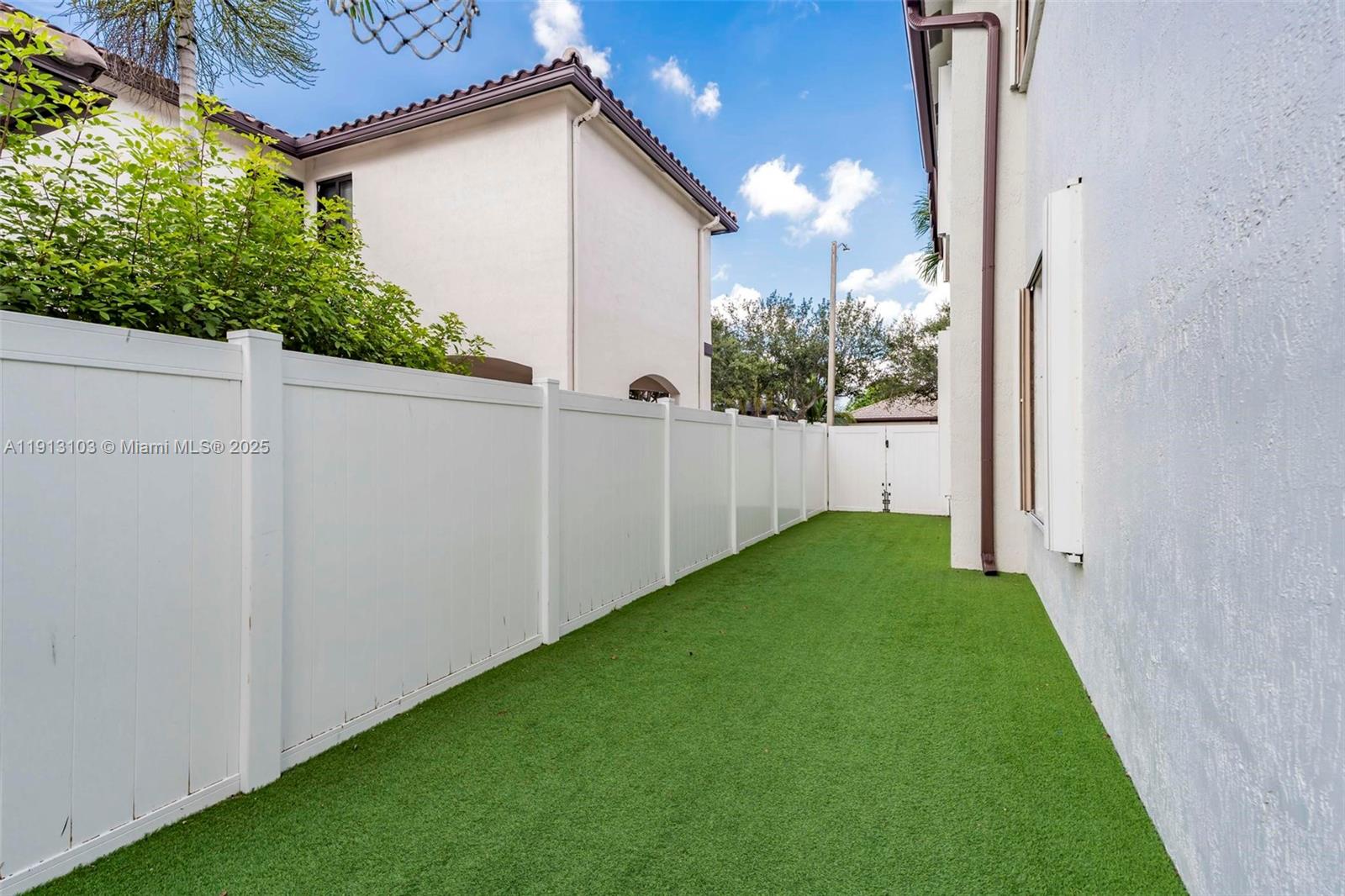 POD 2 AT MONARCH LAKES - Residential