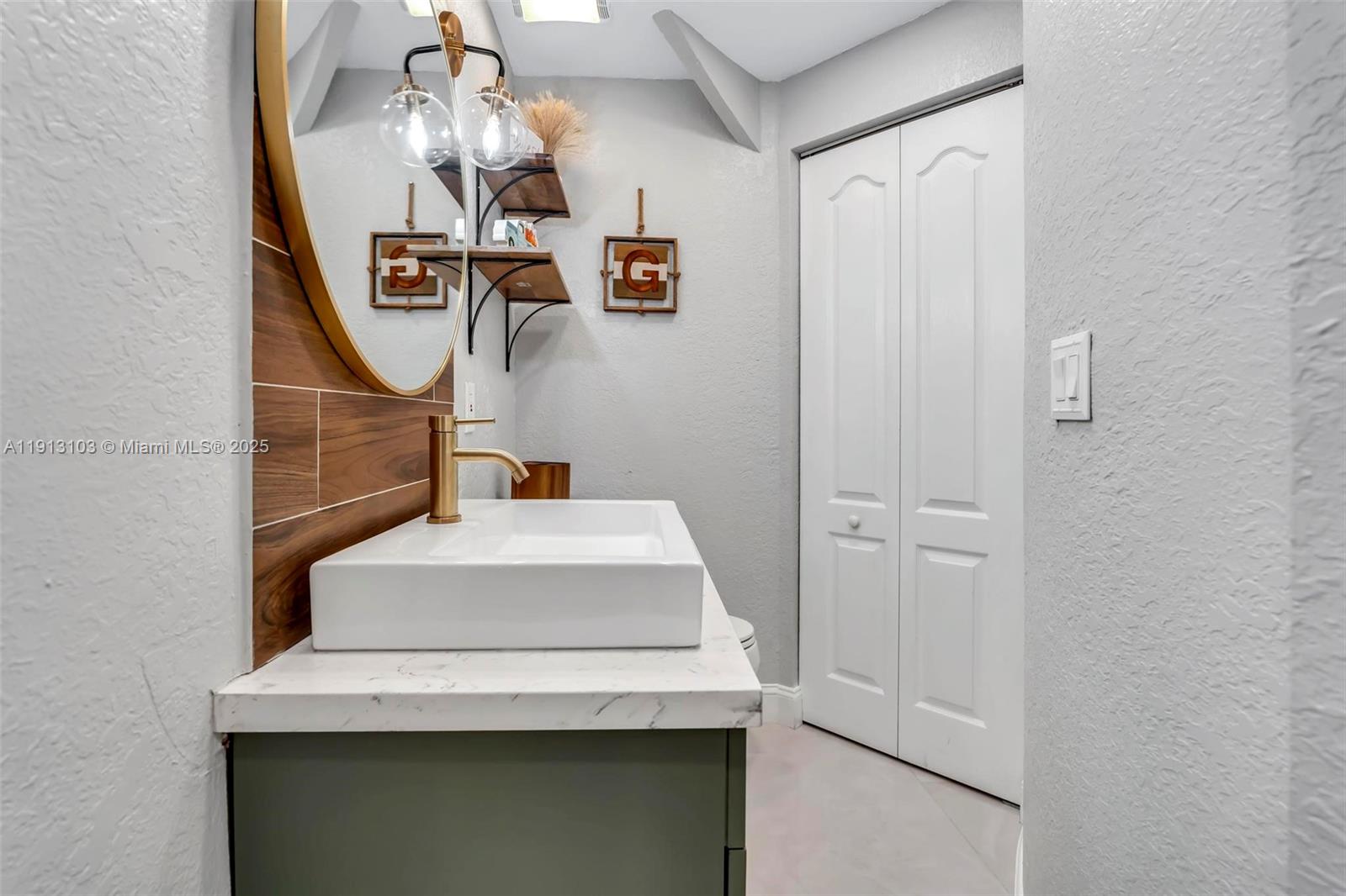 POD 2 AT MONARCH LAKES - Residential