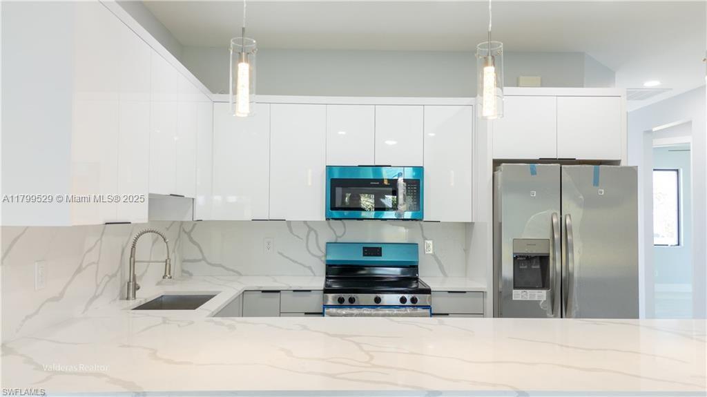 2404/2406 N Crawford Ave.