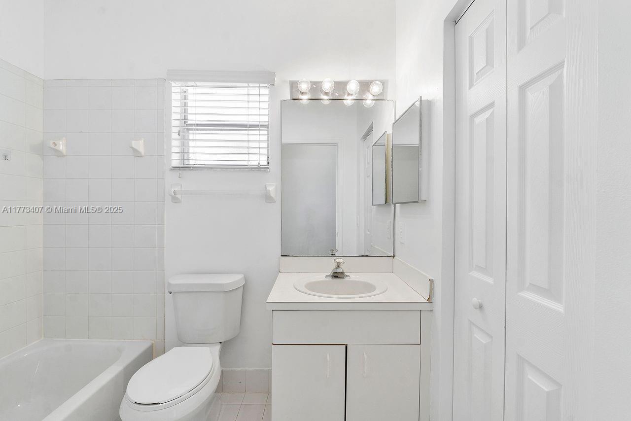 EMERALD COURTS - OPAL CRE - Residential