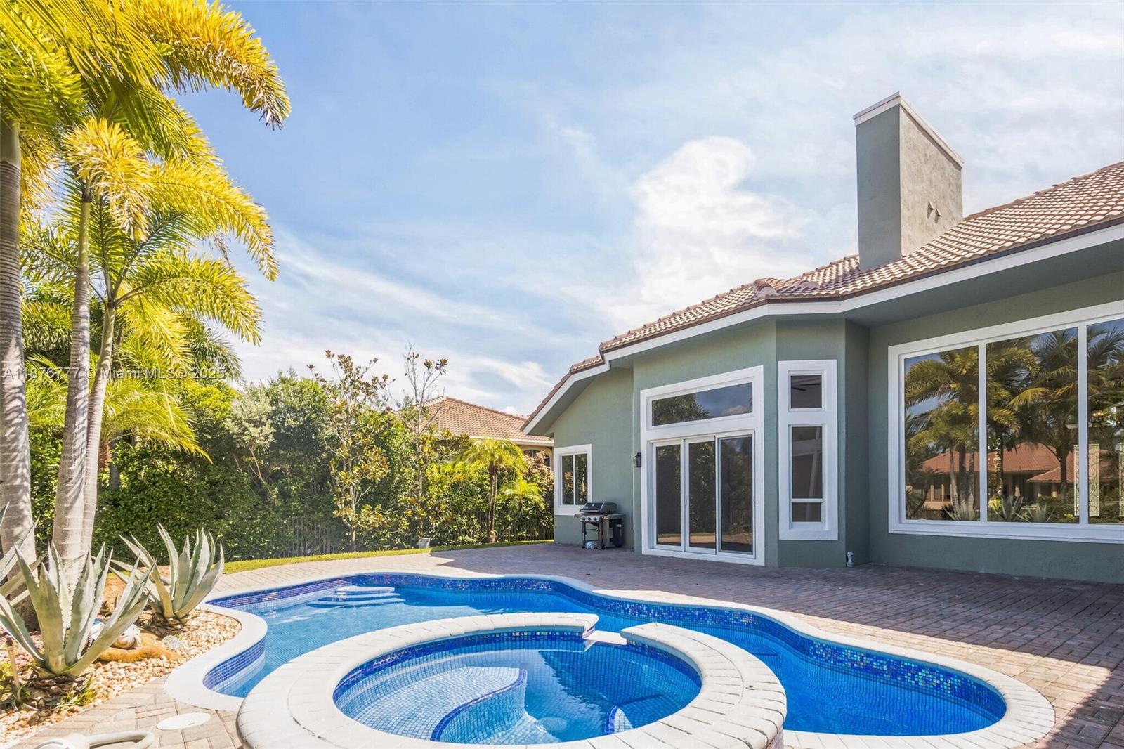 HERON BAY TWO - Residential