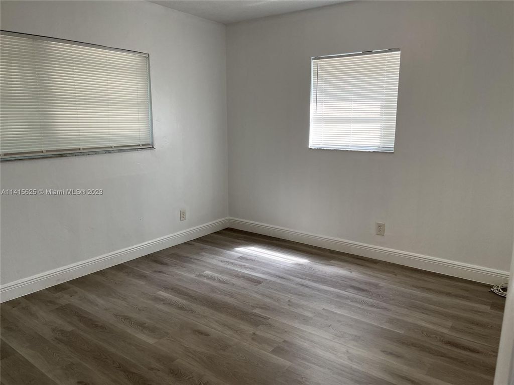 Photo of 1916 SW 11th St #7, Fort Lauderdale, FL 33312 (MLS # A11415625)