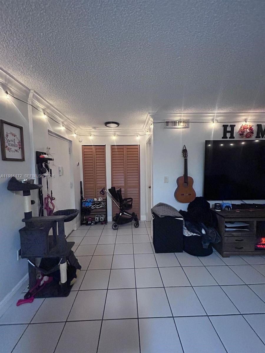 KENLAND BEND NORTH CONDO - Residential