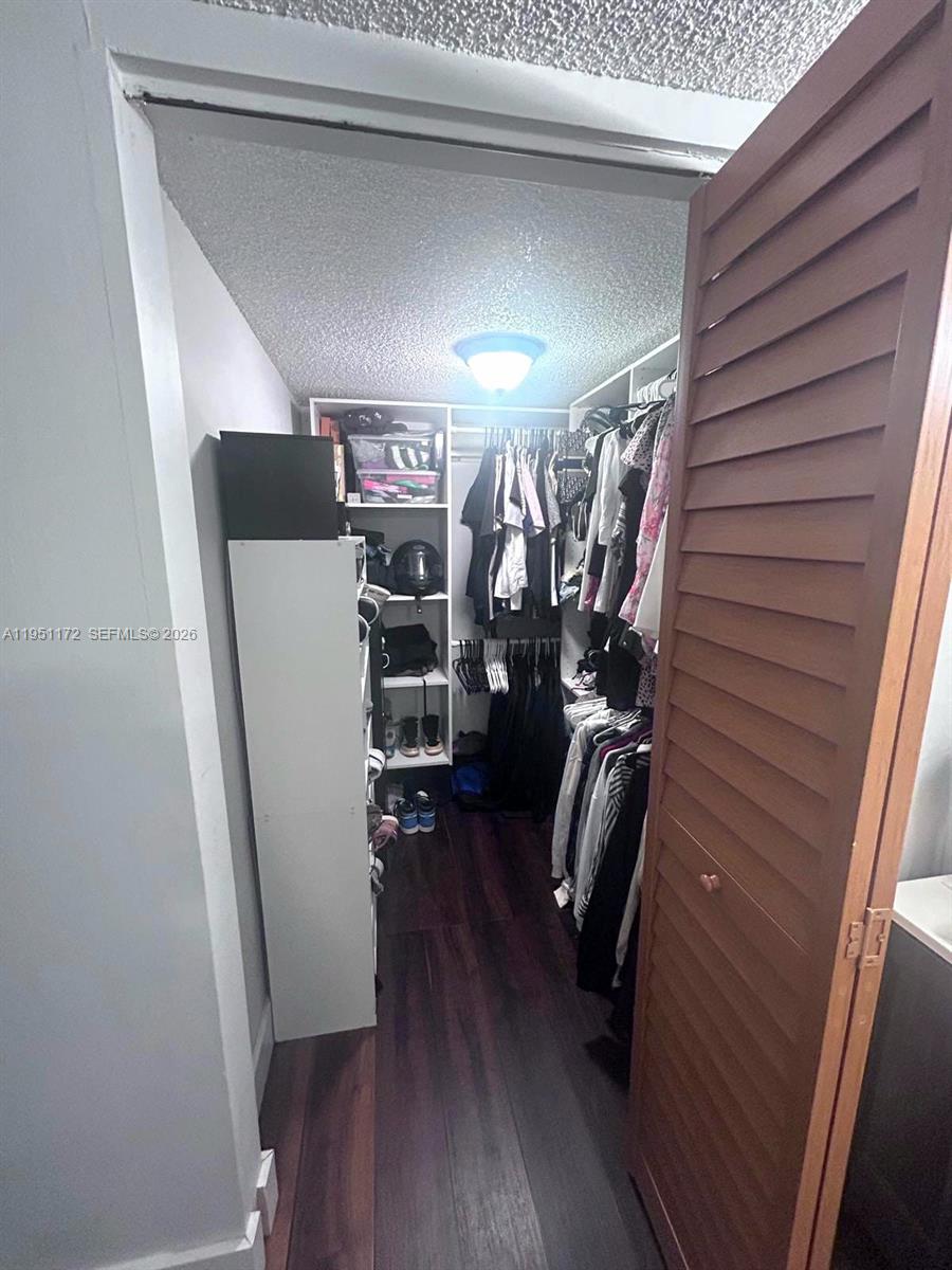 KENLAND BEND NORTH CONDO - Residential