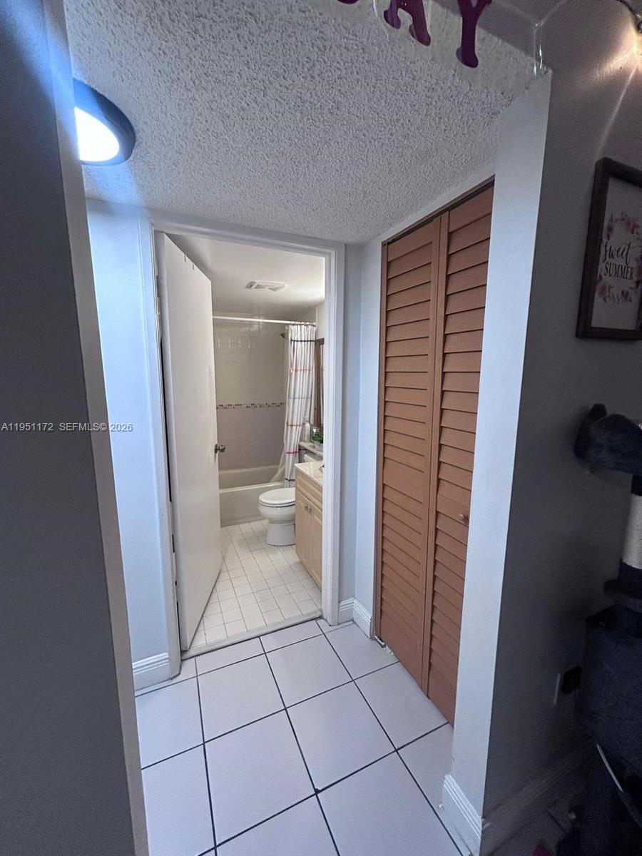 KENLAND BEND NORTH CONDO - Residential