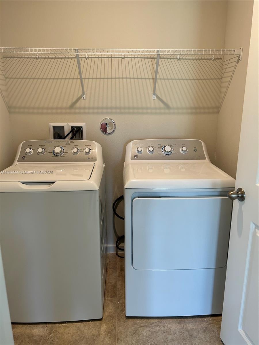 AVALON CROSSING - Residential Lease