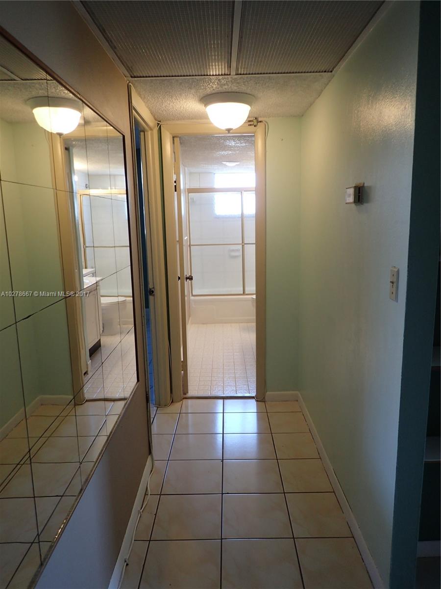 POLYNESIAN GARDENS 1 COND - Residential Lease