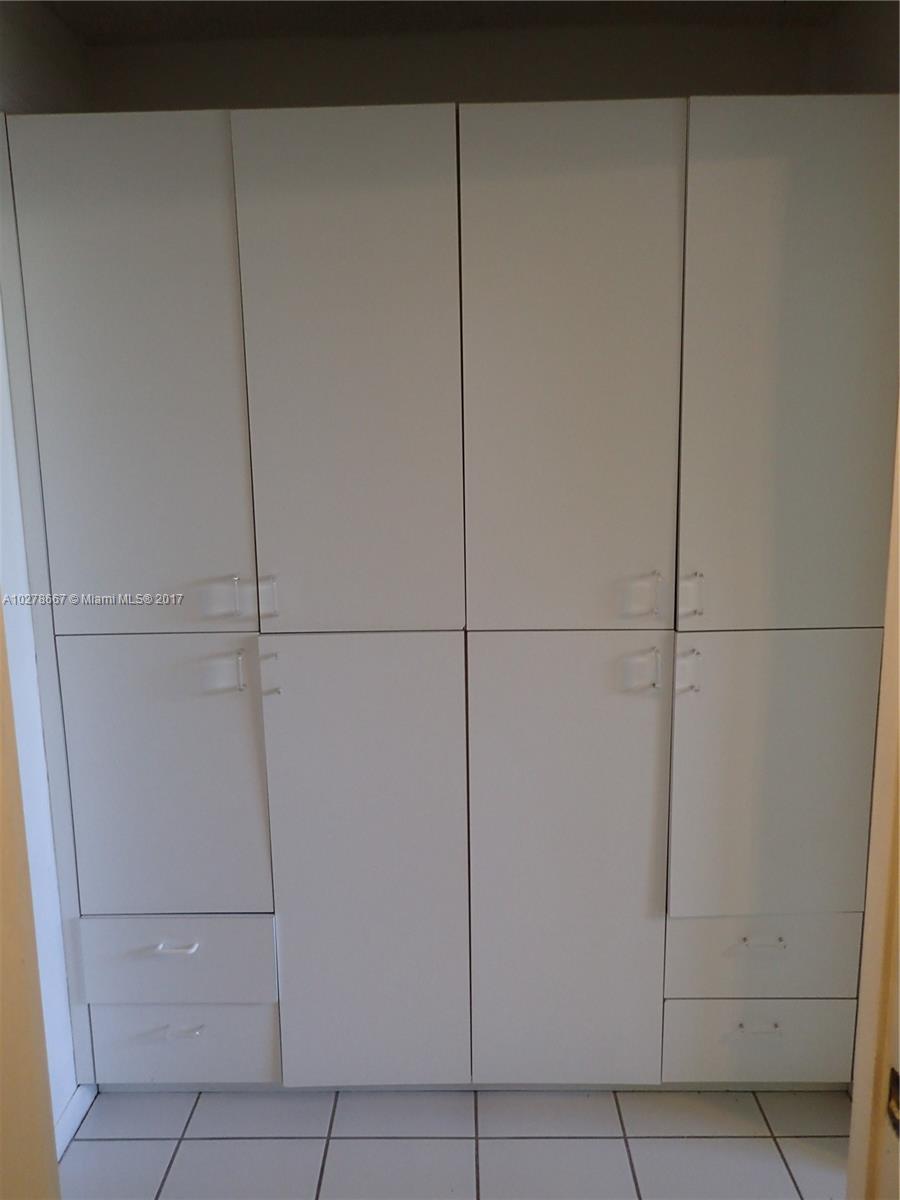 POLYNESIAN GARDENS 1 COND - Residential Lease