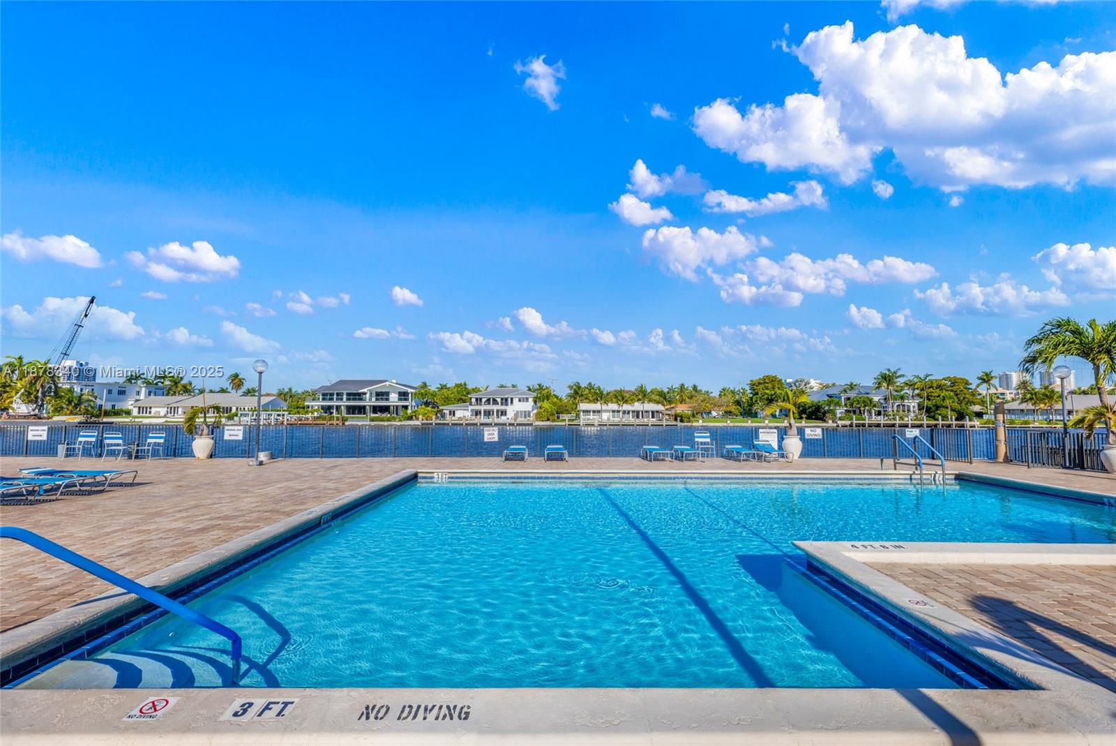 AVANT GARDE CONDO - Residential Lease