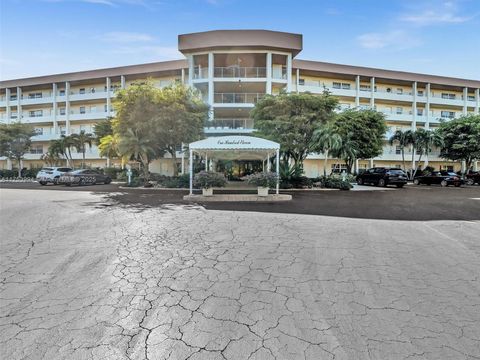 535 Oaks Dr 502 Pompano Beach FL 33069