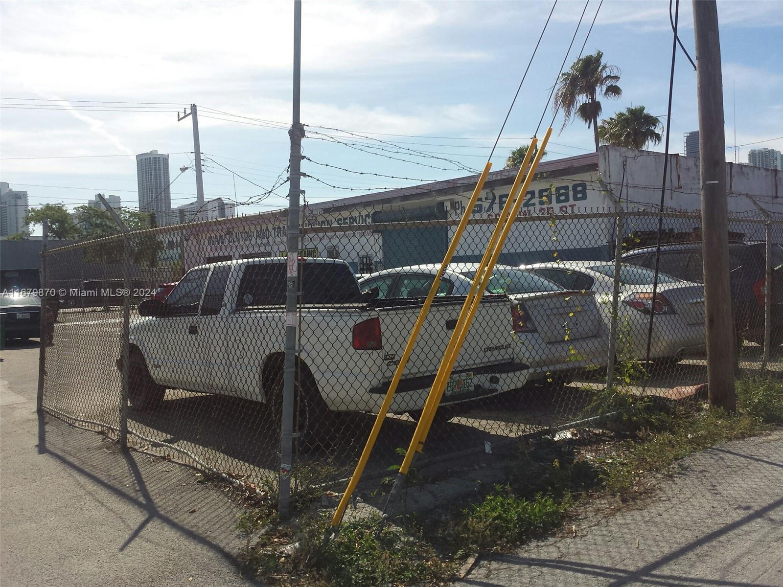 60 NW 20th St