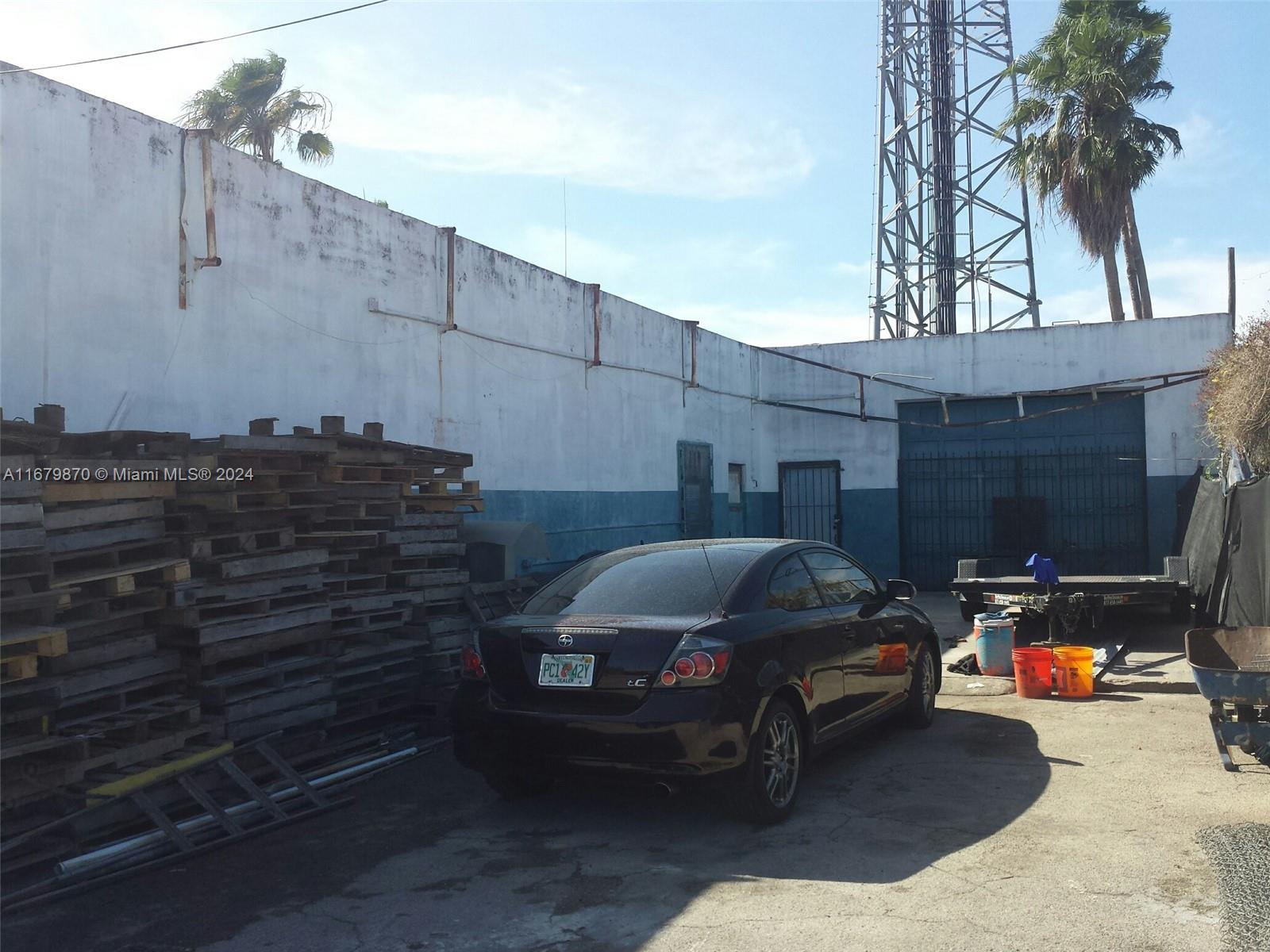 60 NW 20th St