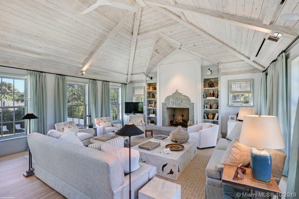 JUPITER ISLAND - Residential