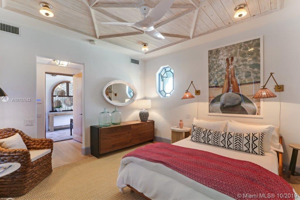 JUPITER ISLAND - Residential