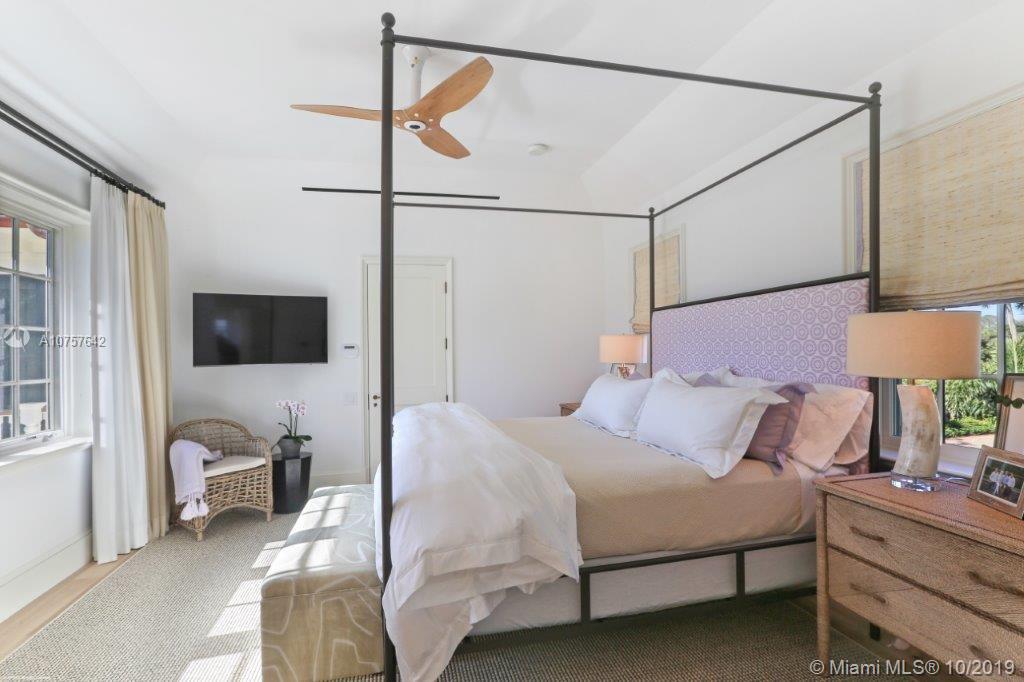 JUPITER ISLAND - Residential