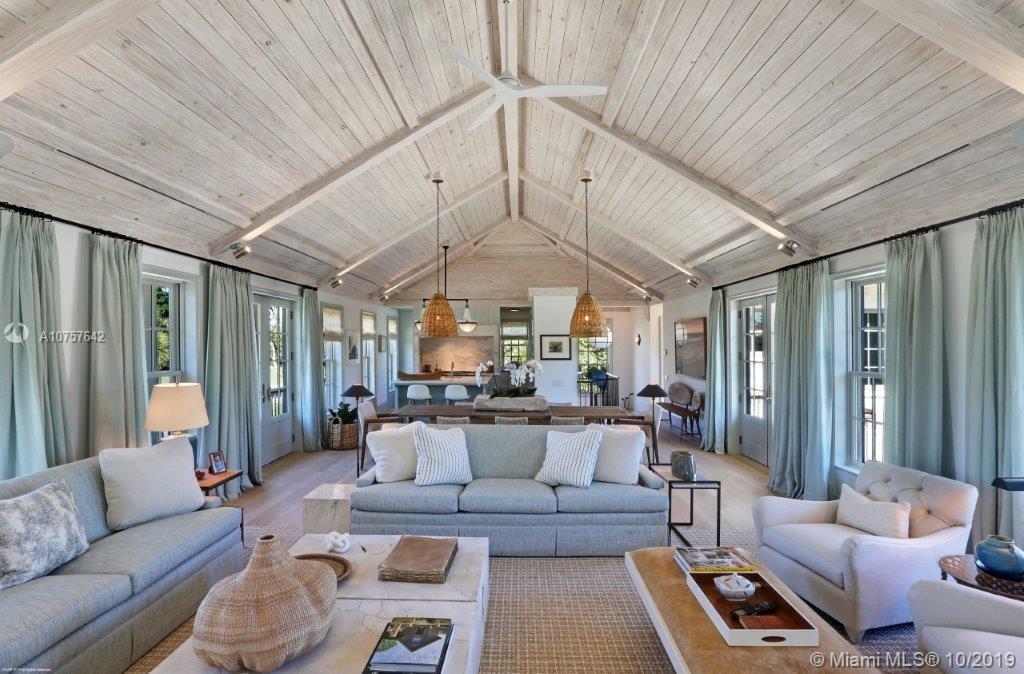 JUPITER ISLAND - Residential