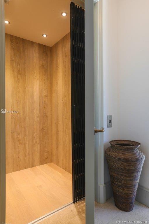 JUPITER ISLAND - Residential