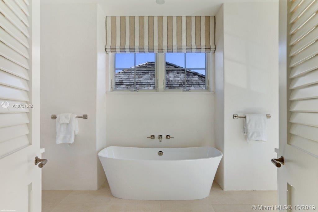 JUPITER ISLAND - Residential