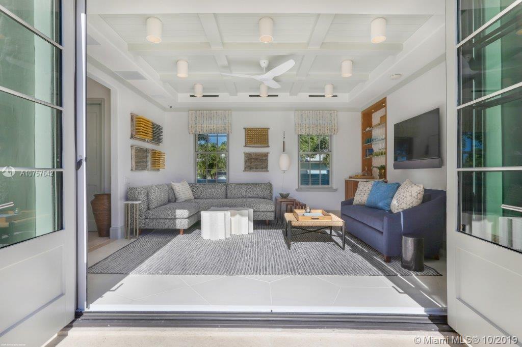 JUPITER ISLAND - Residential