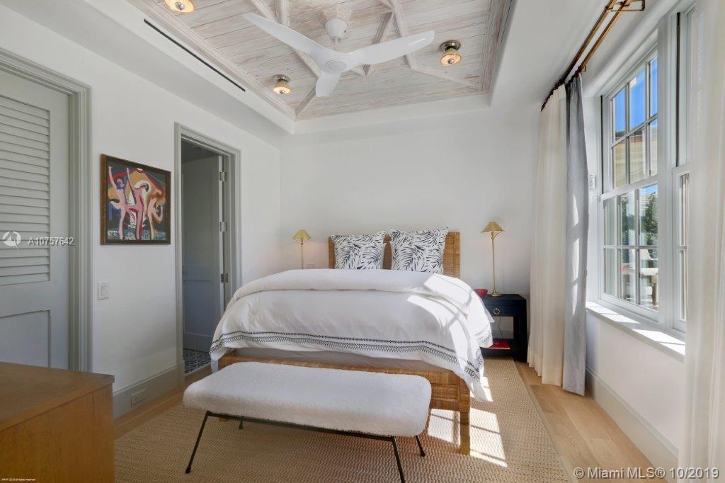 JUPITER ISLAND - Residential