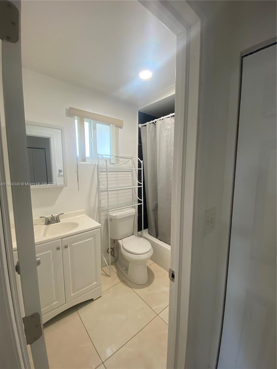 OCEAN ISLE ESTATE - Residential