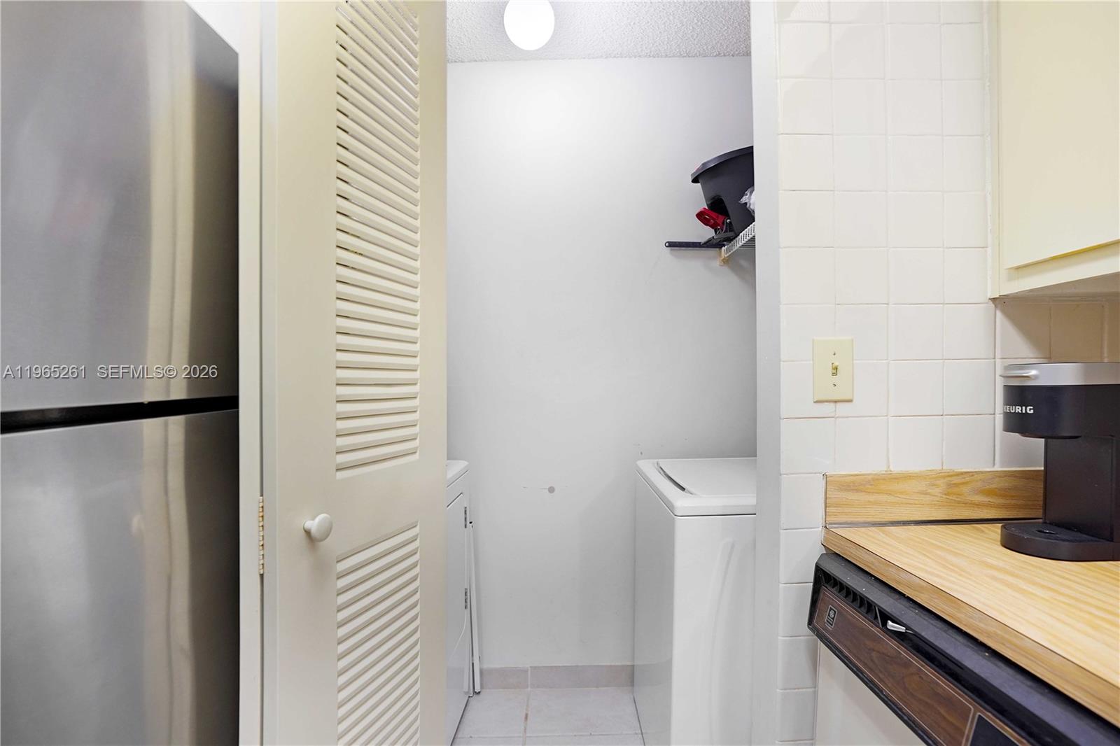 CARMEL CALIFORNIA CLUB CO - Residential