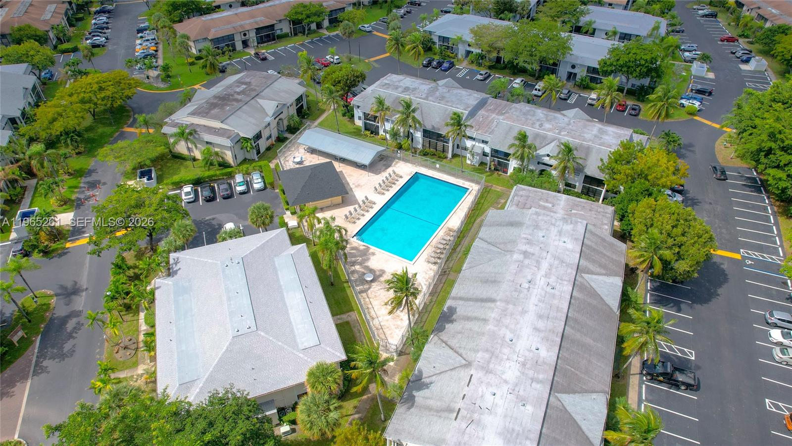 CARMEL CALIFORNIA CLUB CO - Residential