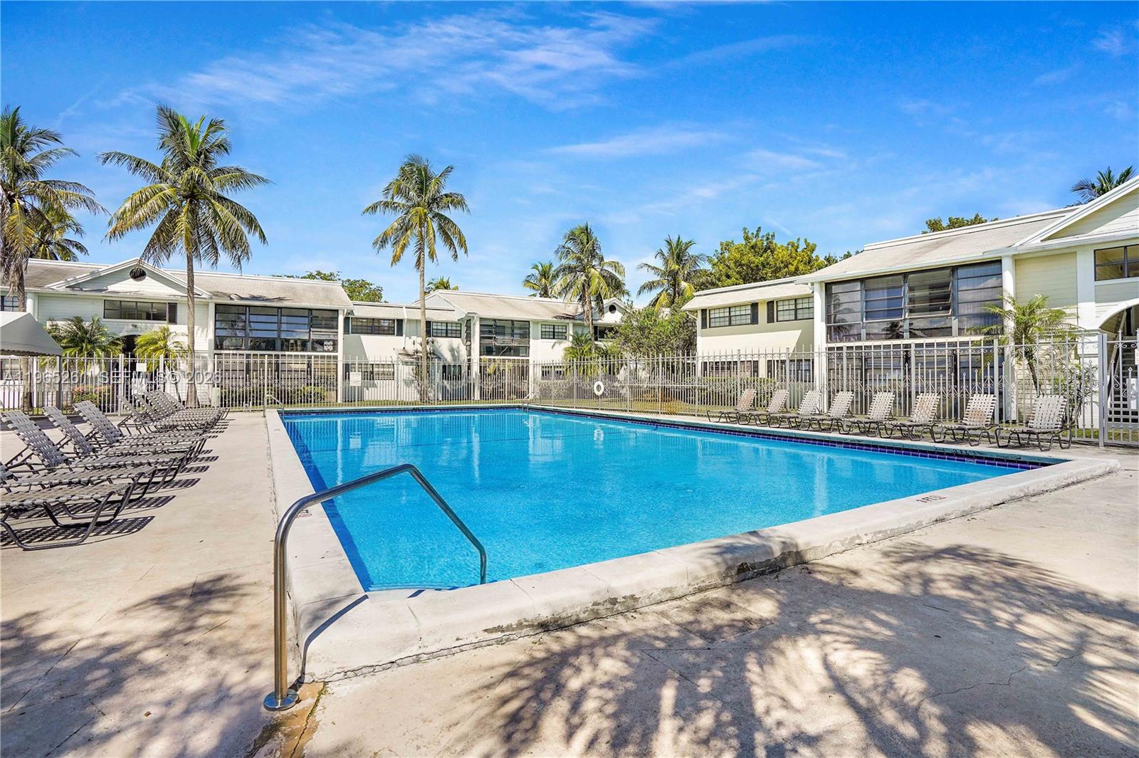 CARMEL CALIFORNIA CLUB CO - Residential