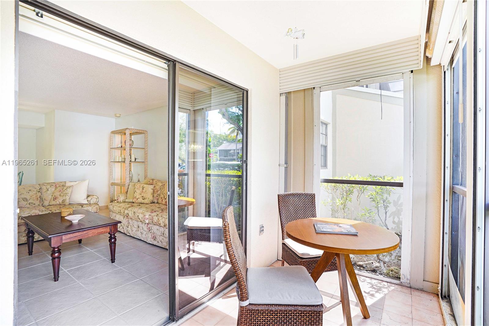 View photos, virtual tours, details... 927 NE 199th St 104