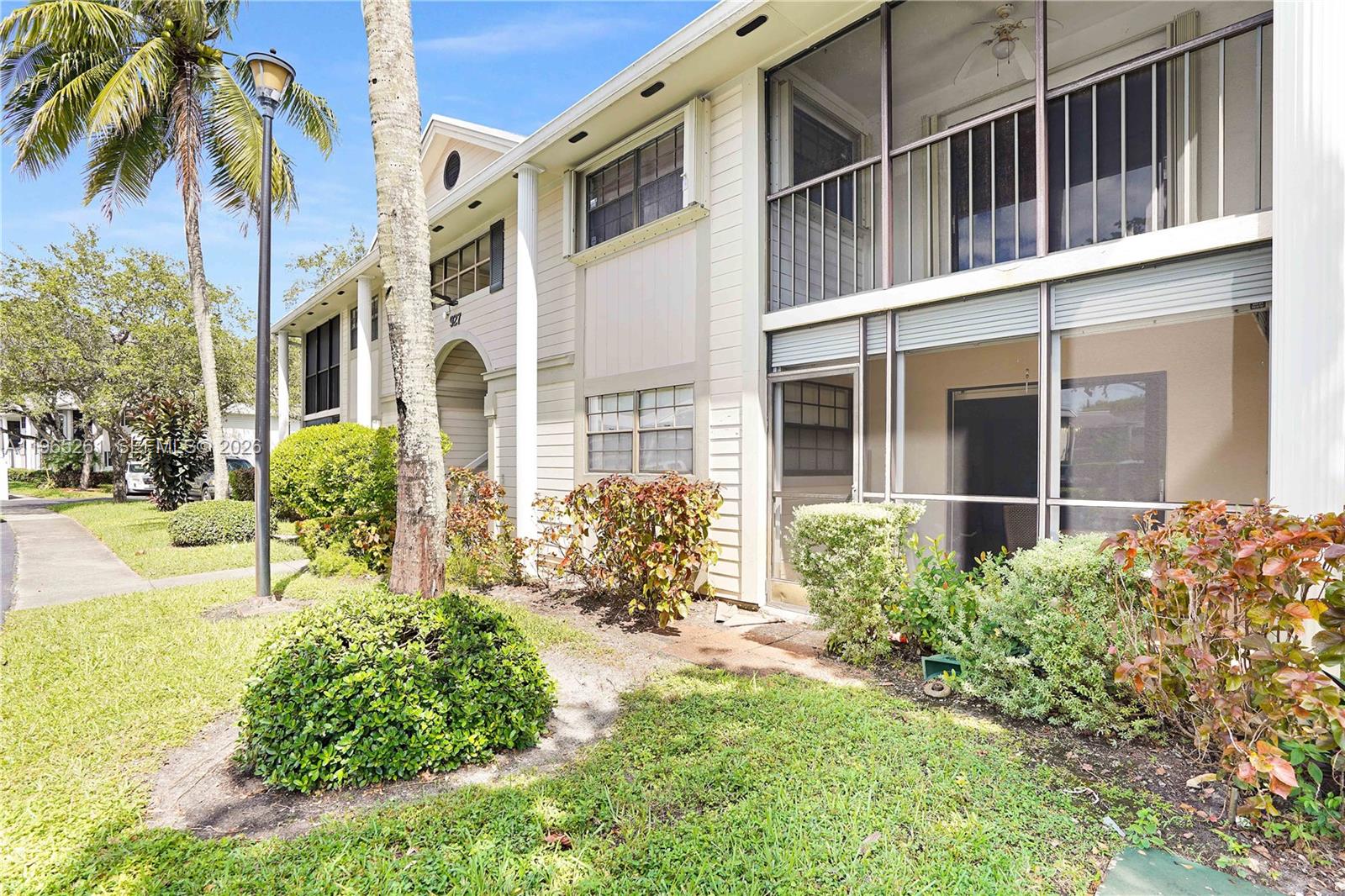 CARMEL CALIFORNIA CLUB CO - Residential