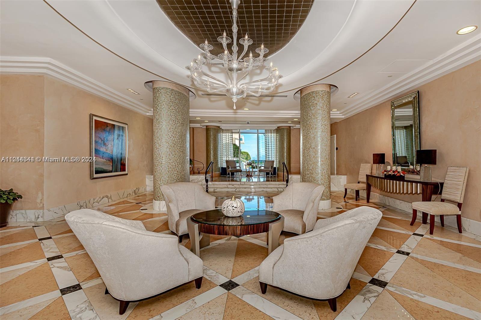 THE COLLINS CONDO - Residential Lease