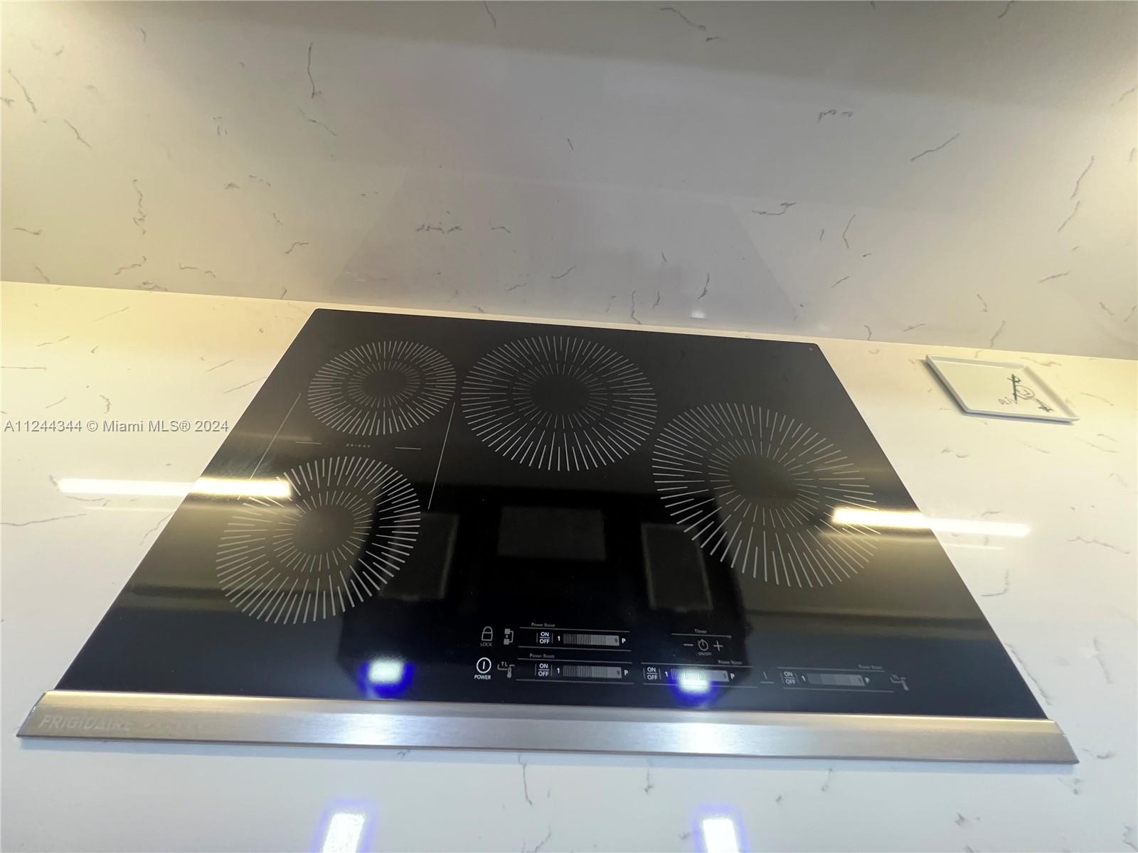 THE COLLINS CONDO - Residential Lease