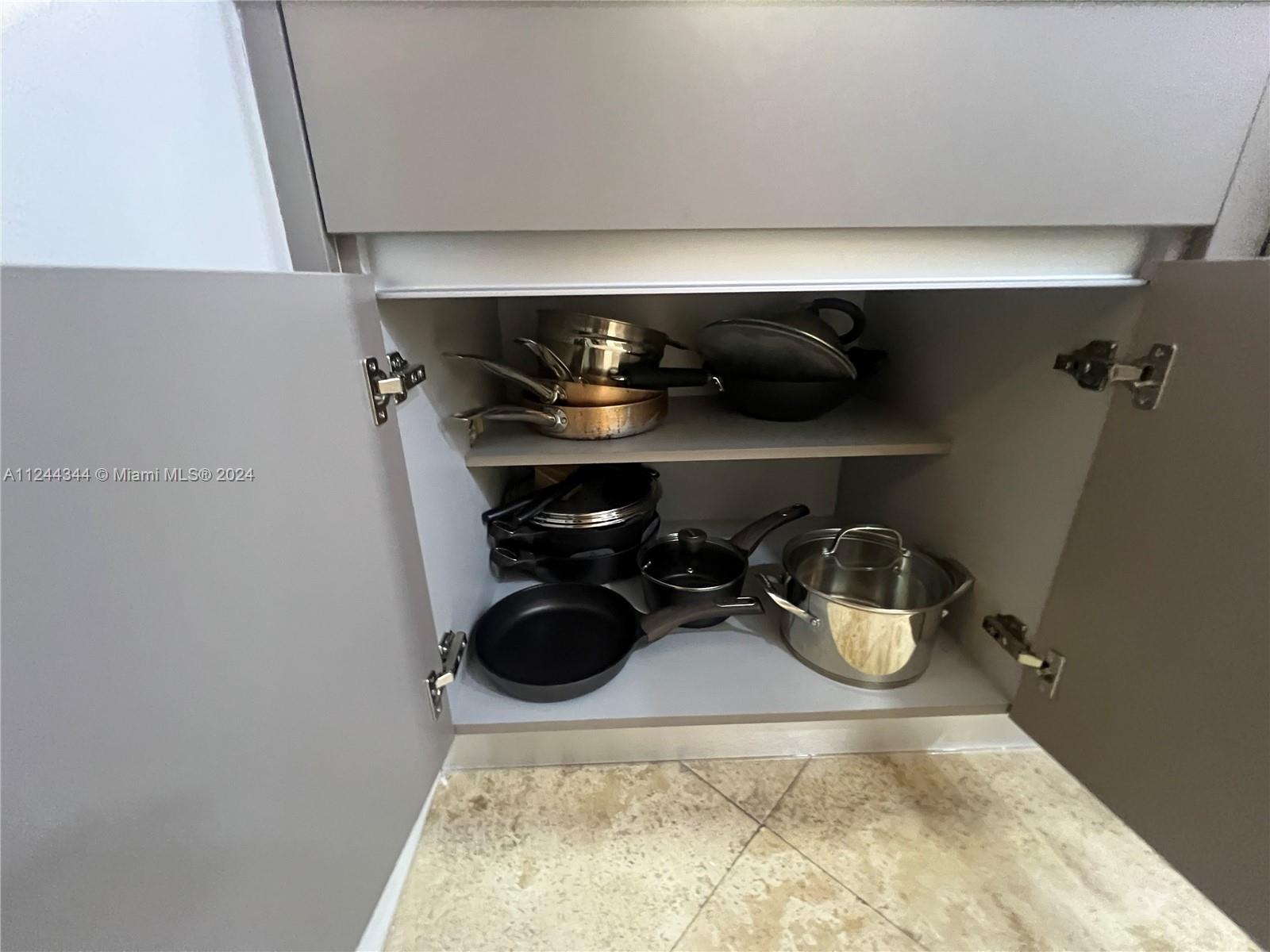 THE COLLINS CONDO - Residential Lease