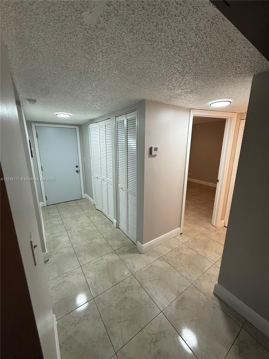 OAKS CONDO - Residential Lease