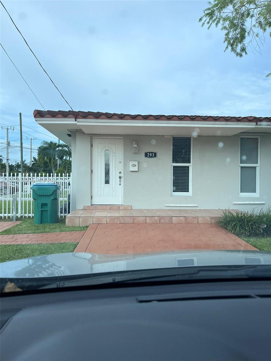 293 Nw 73rd Ave A, Miami, Miami-Dade County, Florida - 2 Bedrooms  
1 Bathrooms - 